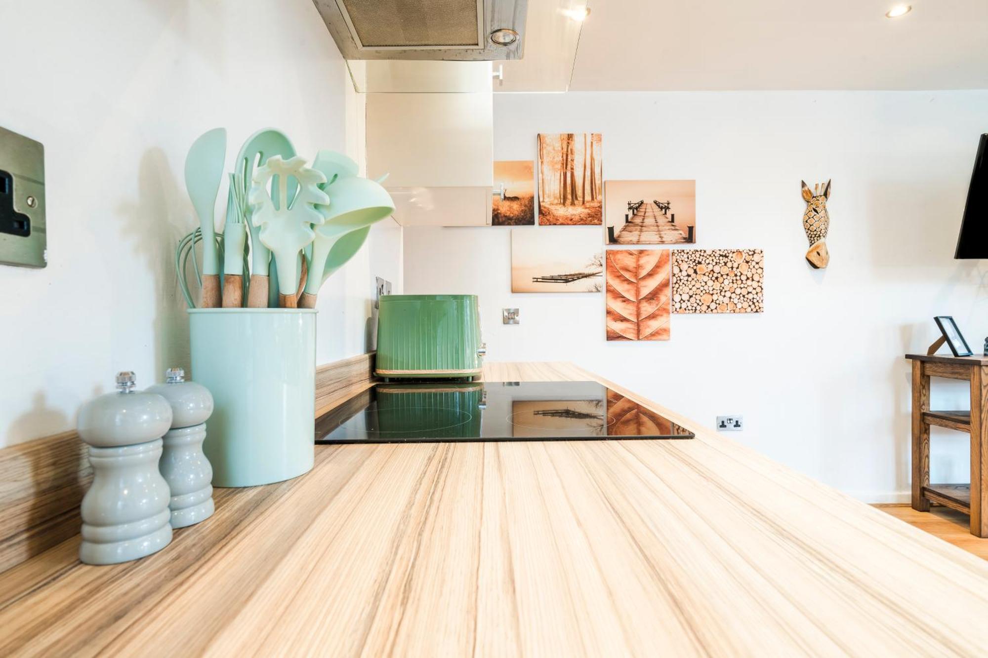 Cavern Quarters, Beautiful Two Bedroom City Centre Apartment By Garudy Serviced Apartments And Short Lets - Perfect For Longer Stays Liverpool Eksteriør bilde